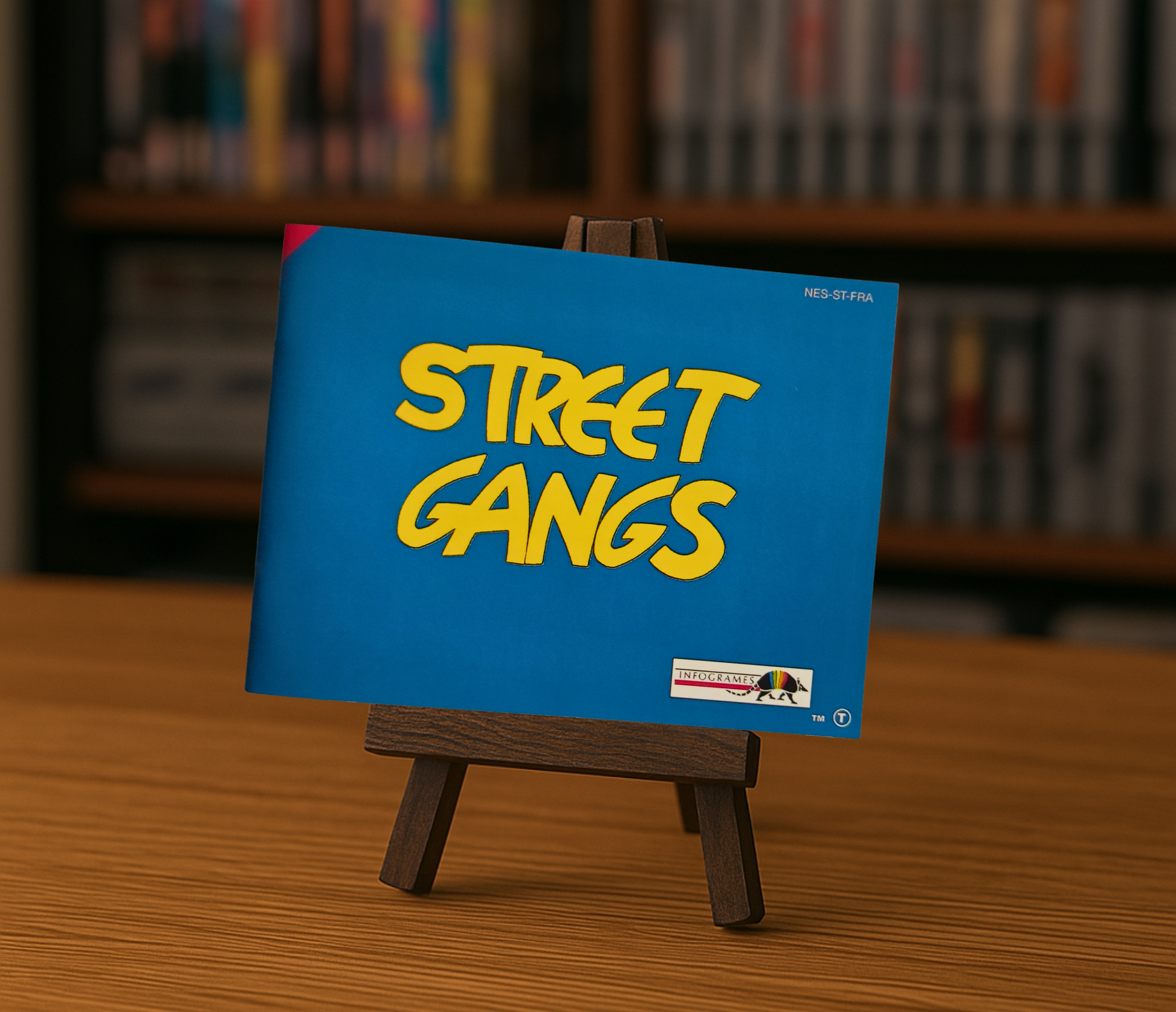 Carte de jeu Notice Street Gangs NES en français, illustrée avec des éléments graphiques colorés et le logo du jeu.